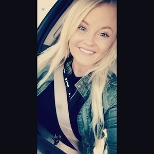 Meet your Posher, Vanessa